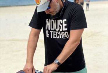 ralph on the beach in zanzi